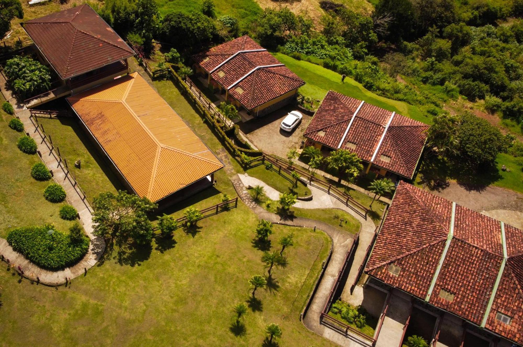 Hotel Montana Monteverde Extérieur photo